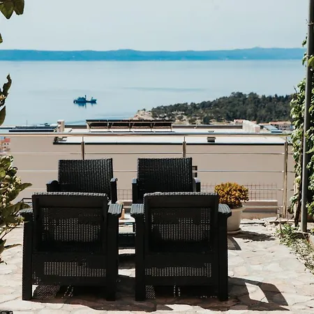 Apartment Dany - Free Beach Parking Makarska Exterior photo