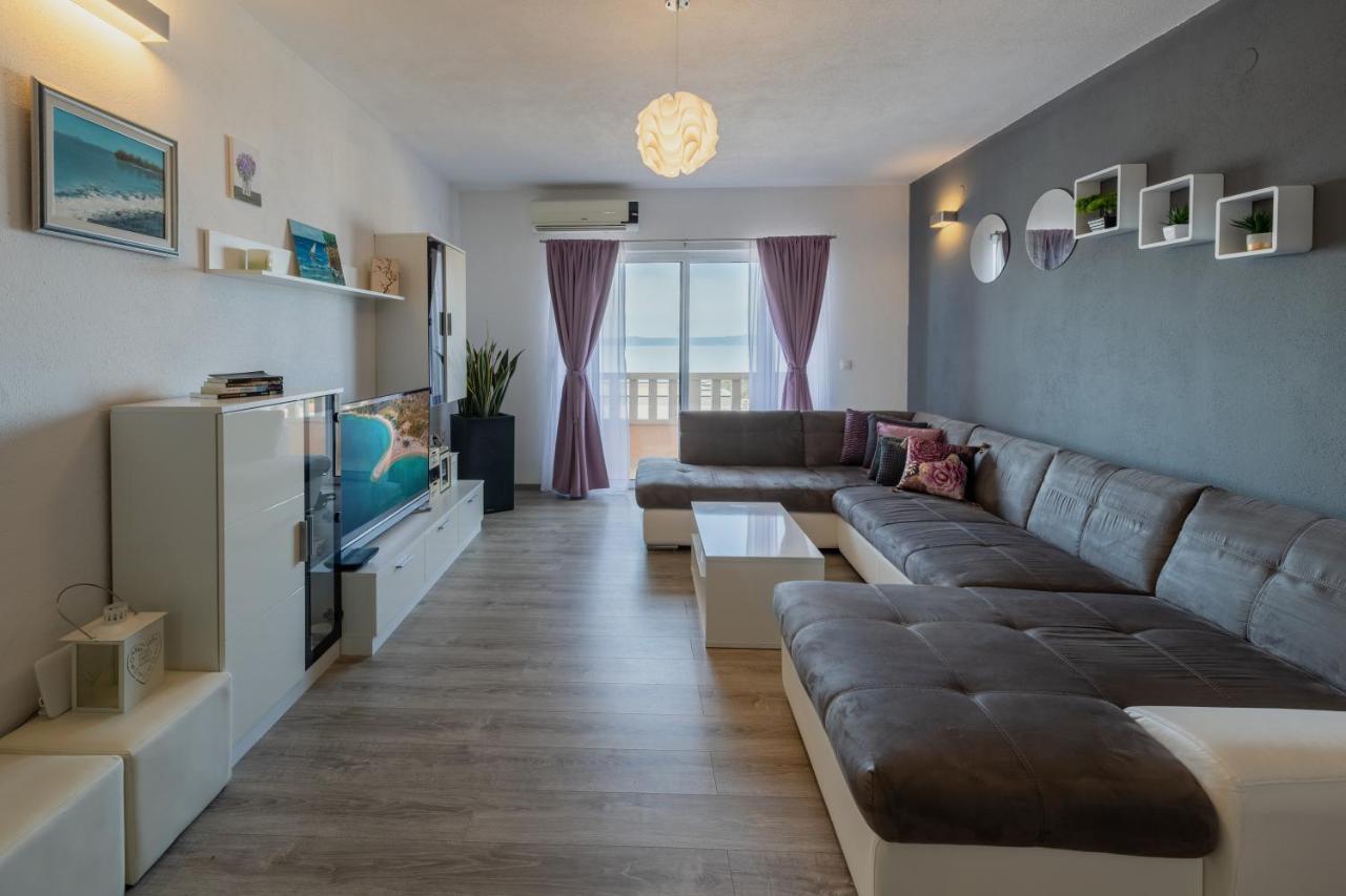 Dany - Free Parking Apartment Makarska